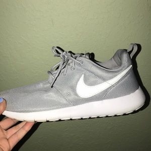 Women’s Nike Roshie 1